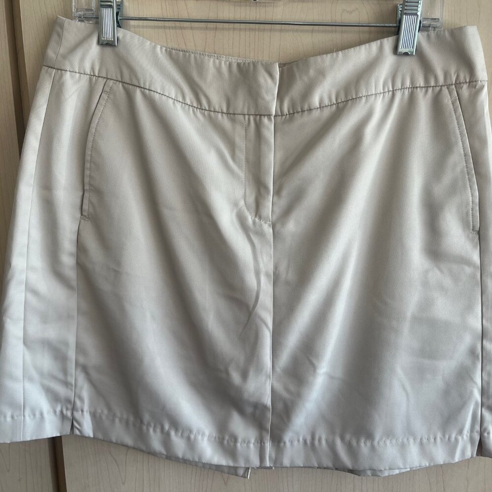 Izod Golf Beige Tan Khaki Back Pockets‎ Skirt Skort Shorts Women's Sz 10